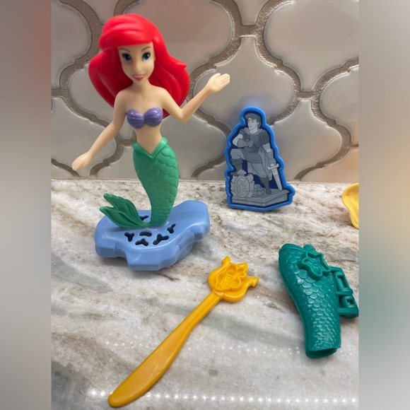 Disney Ariel little mermaid and friends under the sea play doh set flounder - Picture 4 of 7